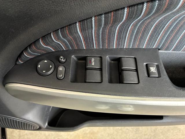 デミオ １３Ｃスマートエディション　ＥＴＣ　バックカメラ　ナビ　ワンセグ　キーレスエントリー　電動格納ミラー　ＡＴ　衝突安全ボディ　ＡＢＳ　ＣＤ　エアコン　パワーステアリング　レンタＵＰ（10枚目）