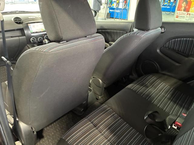 デミオ １３Ｃスマートエディション　ＥＴＣ　バックカメラ　ナビ　ワンセグ　キーレスエントリー　電動格納ミラー　ＡＴ　衝突安全ボディ　ＡＢＳ　ＣＤ　エアコン　パワーステアリング　レンタＵＰ（31枚目）