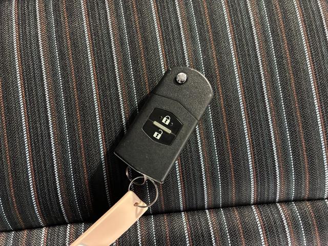 デミオ １３Ｃスマートエディション　ＥＴＣ　バックカメラ　ナビ　ワンセグ　キーレスエントリー　電動格納ミラー　ＡＴ　衝突安全ボディ　ＡＢＳ　ＣＤ　エアコン　パワーステアリング　レンタＵＰ（35枚目）