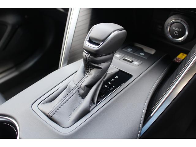 ハリアーハイブリッド Ｚ　ナイトシェード　メーカーオプション　プレシャスブラックパール、調光パノラマルーフ、ＩＴＳ　Ｃｏｎｎｅｃｔ、アクセサリーコンセント（ＡＣ１００Ｖ／１５００Ｗ）（11枚目）