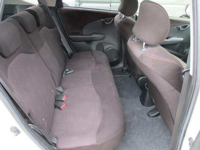 HONDA FIT SHE S