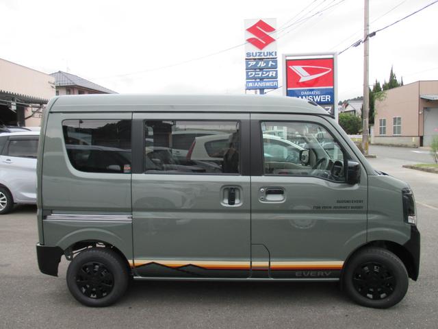 エブリイ Ｊリミテッド　タ－ボ　バックアイカメラ付ディスプレイオーディオ装着車　両側パワ－スライドドア　キーレスプッシュスタ－トシステム　デュアルカメラブレ－キサポ－ト　ＬＥＤヘッドライト（8枚目）
