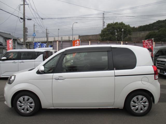 ポルテ Ｆ　社外１０インチフロ－ティングナビ　片側パワ－スライドドア　プッシュスタ－トボタン　フルセグ　ＤＶＤ再生　Ｂｌｕｅｔｏｏｔｈ機能　ワンオーナー禁煙車　ＥＴＣ　バックカメラ（9枚目）