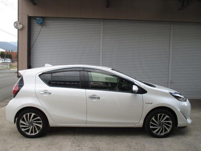 ���ÎԂ͂P�_���ł��B�݌ɂ����邤���ɐ��񂨖₢���킹���������B