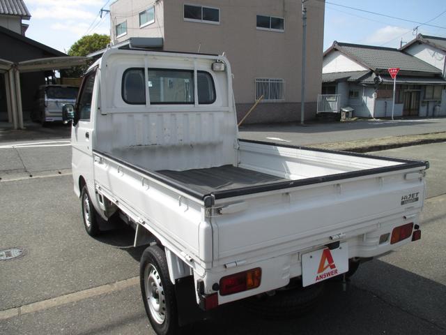 ���ÎԂ͂P�_���ł��B�݌ɂ����邤���ɐ��񂨖₢���킹���������B