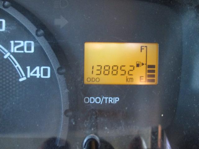 ハイゼットトラック ジャンボ　ワンオーナー禁煙車　４ＷＤ　５速マニュアル　エアコンパワステ　キーレス　フロントフォグランプ　１インチリフトアップ　パワ－ウインドウ（16枚目）