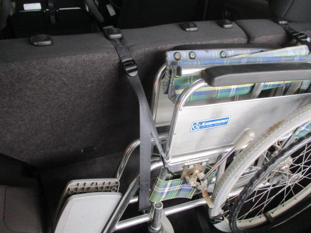 福祉車両・脱着電動自走式シート・3人乗り・禁煙車・純正SDナビ・TVワンセグ・左オートスライドドア・左スライドドアイージークローザー・プッシュスタートスマートキースペア1本・Bカメラ・ETC(16枚目)