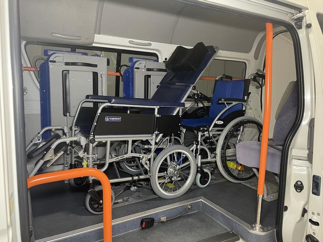 福祉車両・電動リヤリフター・3台積10人乗・走行70千K・禁煙車ワンオーナー・左オートステップ・左スライドドア・PVガラス・キーレス・スペア2本・車イス未使用時健常者9人乗カノウ・福祉装置点検清掃注油(23枚目)