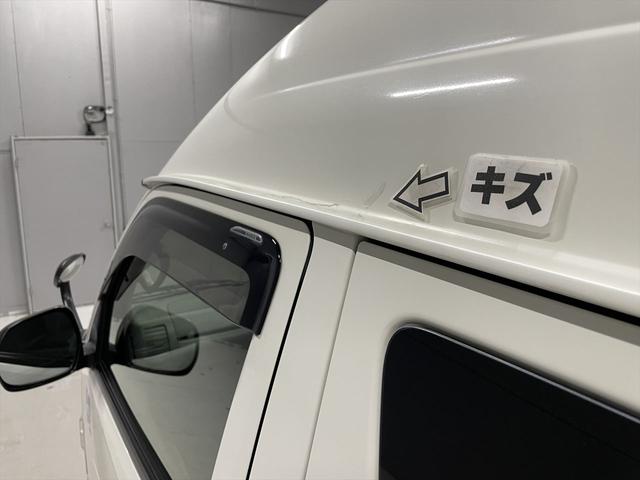 ハイエースバン 　福祉車両・患者ゆそう・民間救急仕様・車椅子乗車不可・９人乗・走行４６千Ｋ・ストレッチャー付・ナビ・ＴＶ・Ｂカメラ・ＥＴＣ・ワンオーナー・点滴フック・酸素ボンベ固定具・消化器・左ＳＤイージークローザー付（64枚目）