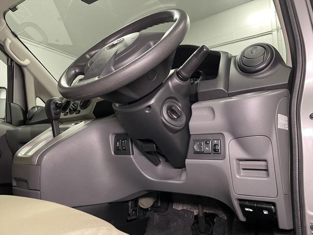 NISSAN NV200 VANETTE VAN