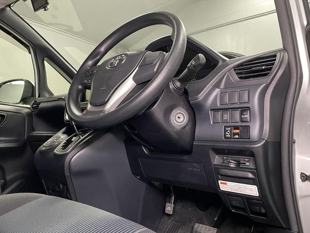 ヴォクシー 福祉車両・手動スロープ・2台積・7人乗・走行41千K・タイプ1・ナビ・TV・Bカメラ・左電動スライドドア・ドラレコ・ニールダウン・前後車椅子後退防止ベルト・電動車イス固定装置・左右SD昇降ぐち手すり付(38枚目)