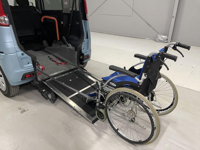 スペーシア 福祉車両・手動スロープ・1台積・4人乗・走行60千K・スズキセーフティサポート・TV・ナビ・Bカメラ・左電動スライドドア・レーダーブレーキサポート・プッシュスタート・スマートキー・電動ウィンチサード(9枚目)