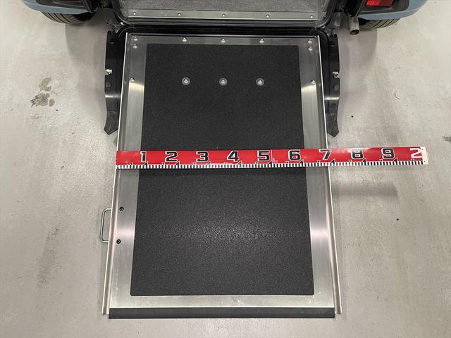 スペーシア 福祉車両・手動スロープ・1台積・4人乗・走行60千K・スズキセーフティサポート・TV・ナビ・Bカメラ・左電動スライドドア・レーダーブレーキサポート・プッシュスタート・スマートキー・電動ウィンチサード(11枚目)