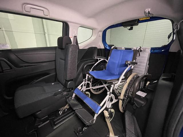 シエンタ 　１．５Ｘ　福祉車両・手動スロープ・１台積・４人乗・走行５８千Ｋ・タイプ２・ストレッチャー乗車カノウ・１．５列目仕様・リクライニングバギータイプ車椅子乗車カノウ・トヨタセーフティセンス・左電動ＳＤ（25枚目）