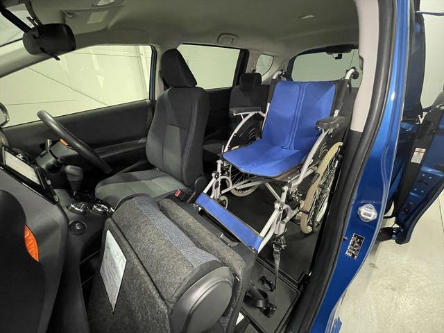 シエンタ 　１．５Ｘ　福祉車両・手動スロープ・１台積・４人乗・走行５８千Ｋ・タイプ２・ストレッチャー乗車カノウ・１．５列目仕様・リクライニングバギータイプ車椅子乗車カノウ・トヨタセーフティセンス・左電動ＳＤ（33枚目）