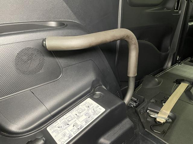 シエンタ 　１．５Ｘ　福祉車両・手動スロープ・１台積・４人乗・走行５８千Ｋ・タイプ２・ストレッチャー乗車カノウ・１．５列目仕様・リクライニングバギータイプ車椅子乗車カノウ・トヨタセーフティセンス・左電動ＳＤ（36枚目）