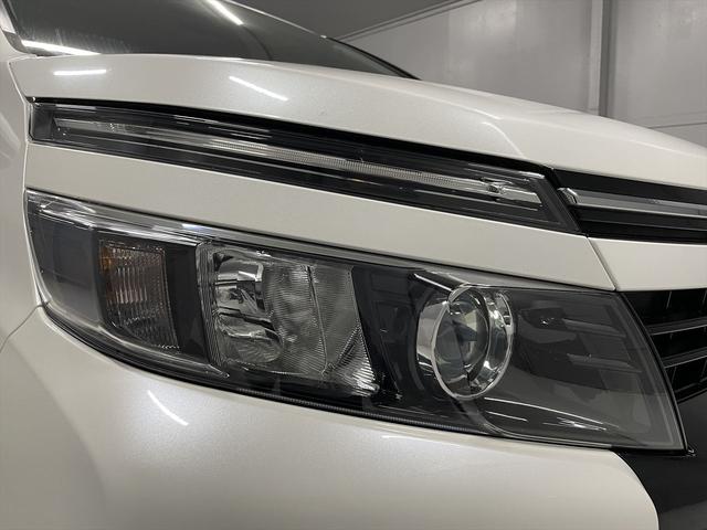 ヴォクシー 　ＺＳ　福祉車両・手動スロープ・１台積・７人乗・走行５１千Ｋ・タイプ１・２列目車椅子乗車・ＴＶ・ナビ・Ｂカメラ・左右電動スライドドア・ニールダウン・電動ウィンチセカンド・無線ウィンチリモコン・ＥＴＣ（36枚目）