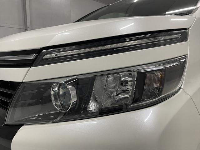 ヴォクシー 　ＺＳ　福祉車両・手動スロープ・１台積・７人乗・走行５１千Ｋ・タイプ１・２列目車椅子乗車・ＴＶ・ナビ・Ｂカメラ・左右電動スライドドア・ニールダウン・電動ウィンチセカンド・無線ウィンチリモコン・ＥＴＣ（37枚目）