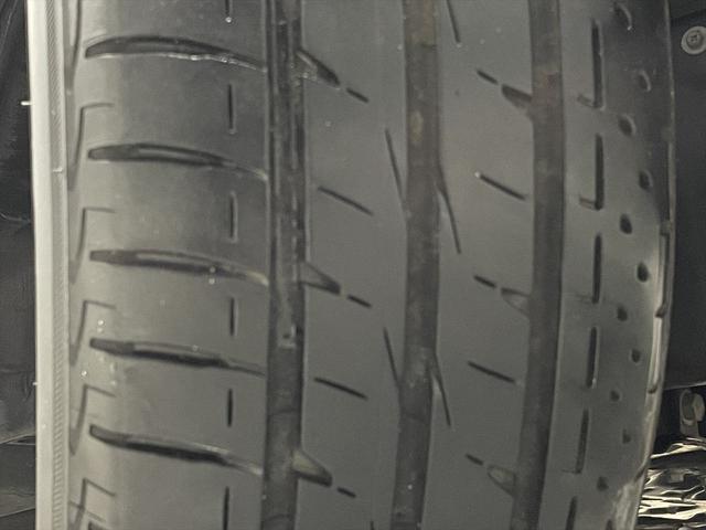 ヴォクシー 　ＺＳ　福祉車両・手動スロープ・１台積・７人乗・走行５１千Ｋ・タイプ１・２列目車椅子乗車・ＴＶ・ナビ・Ｂカメラ・左右電動スライドドア・ニールダウン・電動ウィンチセカンド・無線ウィンチリモコン・ＥＴＣ（53枚目）