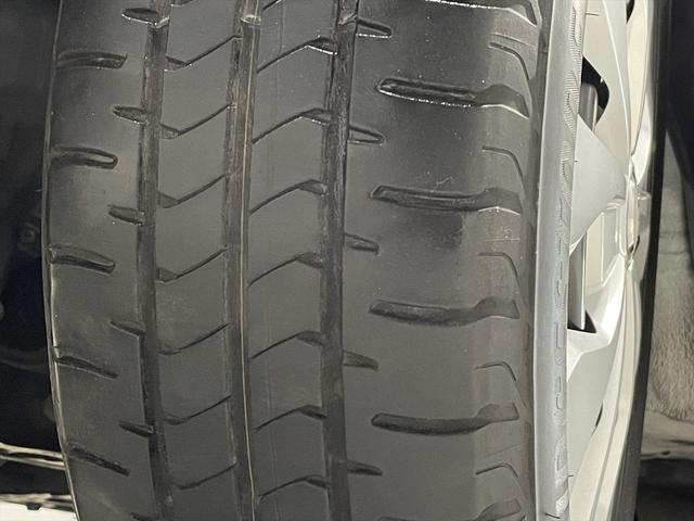 セレナ 　福祉車両・送迎仕様車・８人乗・走行３５千Ｋ・エマージェンシーブレーキシステム・左オートステップ・アシストグリップ・左電動スライドドア・プッシュスタート・インテリジェントキー・純正ＴＶ・ナビ・禁煙車（46枚目）