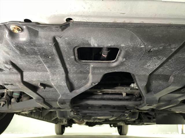 ハイエースコミューター 福祉車両・電動リフター・4台積・9人乗・走行58千K・Dタイプ・ワンオーナー・TV・ナビ・Bモニター・左オートステップ・アシストグリップ・キーレス・電動車イス固定装置4台・セカンドシート折り畳み仕様(49枚目)