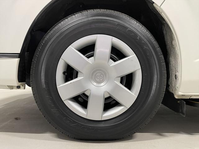 ハイエースコミューター 福祉車両・電動リフター・4台積・9人乗・走行58千K・Dタイプ・ワンオーナー・TV・ナビ・Bモニター・左オートステップ・アシストグリップ・キーレス・電動車イス固定装置4台・セカンドシート折り畳み仕様(54枚目)