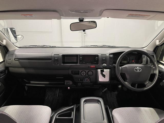 ハイエースコミューター 福祉車両・電動リフター・4台積・9人乗・Dタイプ・ストレッチャー固定バー付・点滴フック付・左オートステップ・アシストグリップ・CDオーディオ・ラッシングベルト・電動車イス固定装置4台・キーレス(39枚目)