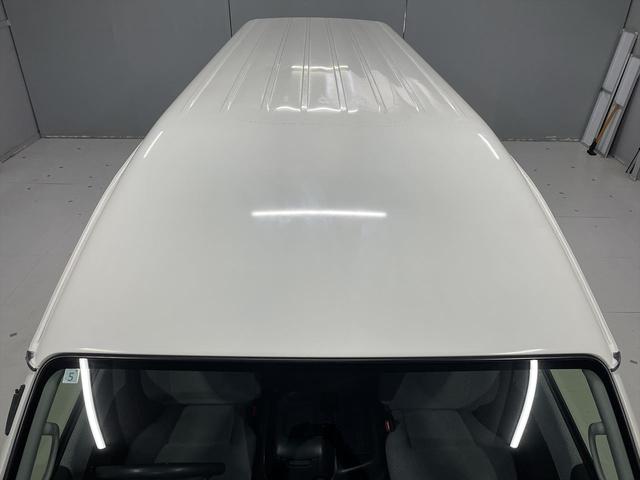 ハイエースコミューター 福祉車両・電動リフター・4台積・9人乗・Dタイプ・ストレッチャー固定バー付・点滴フック付・左オートステップ・アシストグリップ・CDオーディオ・ラッシングベルト・電動車イス固定装置4台・キーレス(47枚目)