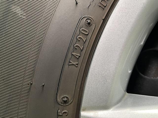 ハイエースコミューター 福祉車両・電動リフター・4台積・9人乗・Dタイプ・ストレッチャー固定バー付・点滴フック付・左オートステップ・アシストグリップ・CDオーディオ・ラッシングベルト・電動車イス固定装置4台・キーレス(50枚目)