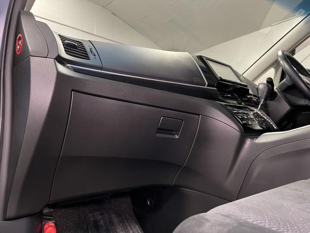 エスティマハイブリッド 　アエラス　福祉車両・後席リフトＵＰシート・７人乗・走行６５千Ｋ・４ＷＤ・ハイブリッド・左右電動スライドドア・ＴＶ・ナビ・Ｂカメラ・純正アルミ・プッシュスタート・スマートキー・パワーシート・リモコン（30枚目）