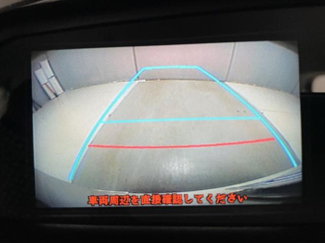 レジアスエースバン 　福祉車両・電動リフター・２台積・１０人乗・走行６０千Ｋ・Ｂタイプ・ストレッチャー固定バー・点滴フック・左オートステップ・アシストグリップ・ラジオ・電動車イス固定装置２台・車椅子収納スペース（46枚目）