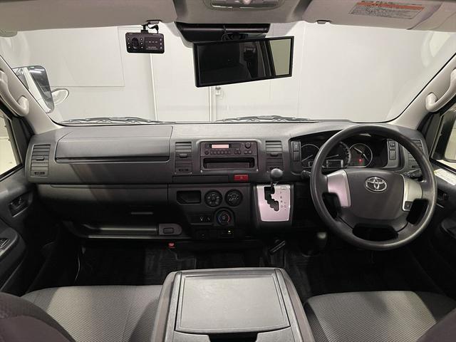 ハイエースバン 　福祉車両・電動リフター・２台積・１０人乗・走行６１千Ｋ・Ｂタイプ・トヨタセーフティセンス・左オートステップ・Ｂカメラ・ドラレコ・アシストグリップ・キーレス・ラジオ・ストレッチャー乗車カノウ（40枚目）