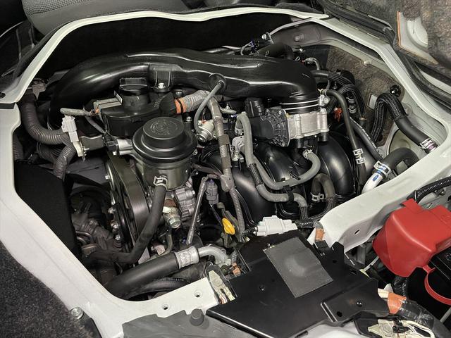 ハイエースバン 　福祉車両・電動リフター・２台積・１０人乗・走行６１千Ｋ・Ｂタイプ・トヨタセーフティセンス・左オートステップ・Ｂカメラ・ドラレコ・アシストグリップ・キーレス・ラジオ・ストレッチャー乗車カノウ（46枚目）