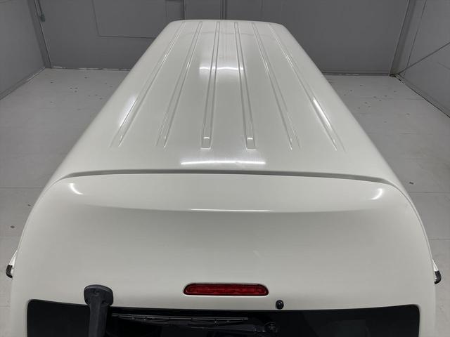 ハイエースバン 　福祉車両・電動リフター・２台積・１０人乗・走行６１千Ｋ・Ｂタイプ・トヨタセーフティセンス・左オートステップ・Ｂカメラ・ドラレコ・アシストグリップ・キーレス・ラジオ・ストレッチャー乗車カノウ（49枚目）