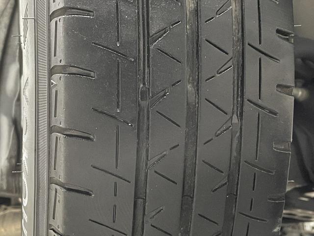 ハイエースバン 　福祉車両・電動リフター・２台積・１０人乗・走行６１千Ｋ・Ｂタイプ・トヨタセーフティセンス・左オートステップ・Ｂカメラ・ドラレコ・アシストグリップ・キーレス・ラジオ・ストレッチャー乗車カノウ（56枚目）