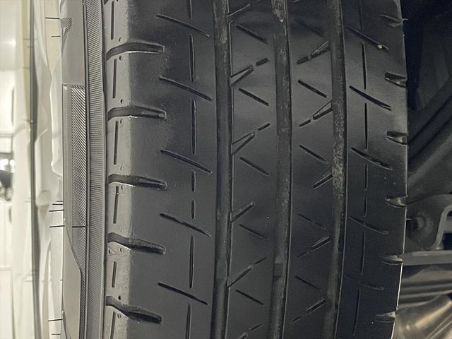 ハイエースバン 　福祉車両・電動リフター・２台積・１０人乗・走行６１千Ｋ・Ｂタイプ・トヨタセーフティセンス・左オートステップ・Ｂカメラ・ドラレコ・アシストグリップ・キーレス・ラジオ・ストレッチャー乗車カノウ（57枚目）