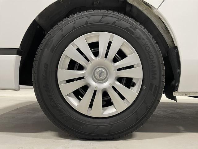 ＮＶ３５０キャラバンバン 　福祉車両・電動リフター・２台積・１０人乗・走行５４千Ｋ・１＋１タイプ・エマージェンシーブレーキ・左オートステップ・アシストグリップ・左スライドドア・ラジオ・ＰＶガラス・電動車イス固定装置２台・キーレス（55枚目）