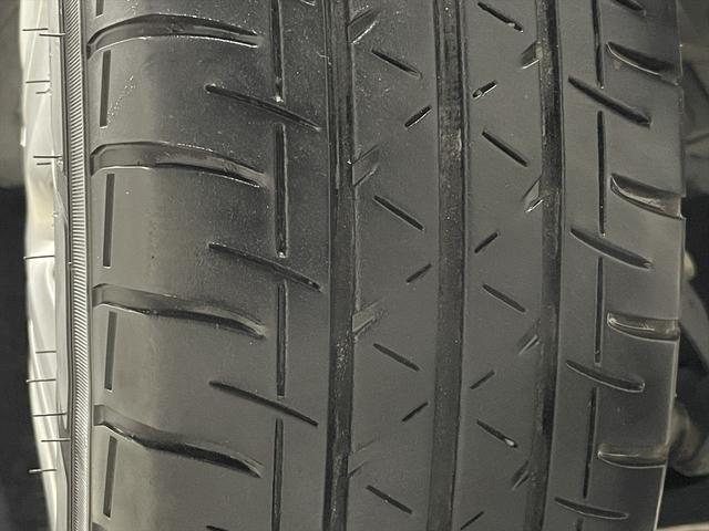 ＮＶ３５０キャラバンバン 　福祉車両・電動リフター・２台積・１０人乗・走行５４千Ｋ・１＋１タイプ・エマージェンシーブレーキ・左オートステップ・アシストグリップ・左スライドドア・ラジオ・ＰＶガラス・電動車イス固定装置２台・キーレス（60枚目）