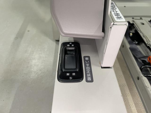 セレナ 　福祉車両・電動リフター・１台積・６人乗・走行５５千Ｋ・Ｓ－ハイブリッド・エマージェンシーブレーキシステム・左右電動スライドドア・電動車イス固定装置・純正ナビ・ＴＶ・Ｂカメラ・フリップダウンモニター（19枚目）