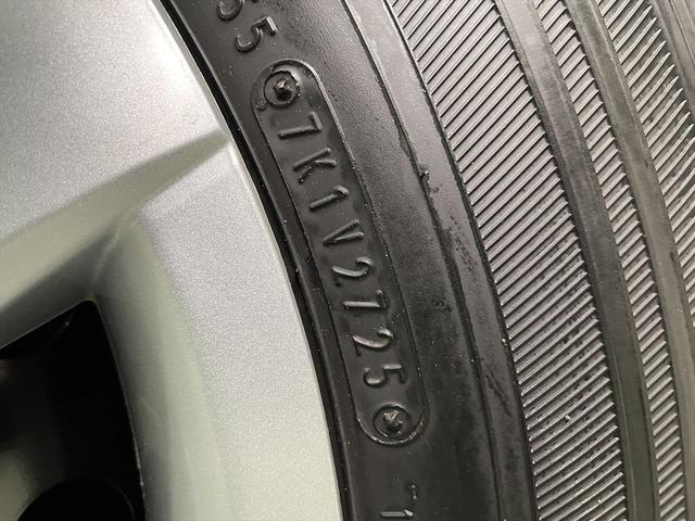 ハイエースバン 　福祉車両・電動リフター・２台積・１０人乗・走行７０千Ｋ・Ｂタイプ・左オートステップ・オプションアシストグリップ・標準アシストグリップ・ＰＶガラス・ＴＶ・ナビ・Ｂカメラ・電動車イス固定装置２台・キーレス（59枚目）