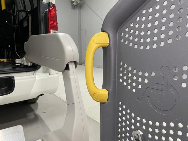 �S���֎��i�L������X�^�b�t���o���_���E�C���Ɏf���܂��I�Ԃ����Œ葕�u�̈ى��⓮��s��ȂǁA���C�y�ɂ����k���B���o����͎���̂ݕK�v�B�i���Ɨp�ԗ����Ή��j