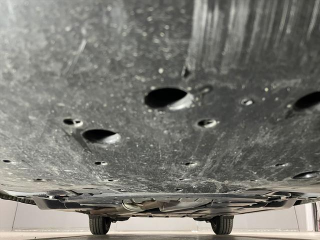 フリード 　１．５Ｇ　福祉車両・サイドリフトＵＰシート・４人乗・走行２８千Ｋ・ＴＶ・ナビ・両側電動スライドドア・リモコン有・スマートキー・プッシュスタート・アイドリングストップ・純正ＬＥＤヘッドライト・禁煙車（29枚目）