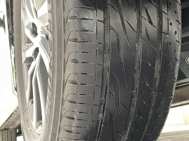 アルファードハイブリッド 　福祉車両・サイドリフトＵＰシート・７人乗・走行４７千Ｋ・４ＷＤ・ハイブリッド・フロントリヤドラレコ・左右電動スライドドア・ＴＶ・ナビ・Ｂカメラ・アルパイン１２．８型フリップダウンモニター・スマートキー（46枚目）