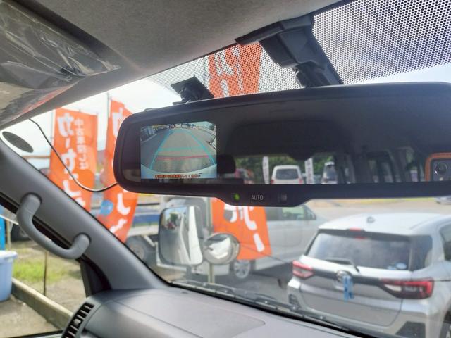 レジアスエースコミューター 　福祉車両・電動リヤリフター・４台積９人乗・走行２１千Ｋ・Ｄタイプ・左側スライドドア連動オートステップ・ストレッチャー固定バー・アシストグリップ・ＣＤオーディオ・ストレッチャー乗車カノウ・キーレス（5枚目）