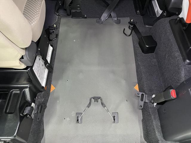 ＮＶ２００バネットバン 　福祉車両・手動スロープ・１台積・７人乗・リヤクーラー・ＰＶガラス・左側スライドドア連動オートステップ・アシストグリップ・キーレス・車イス後退防止ベルトサード・電動車イス固定装置サード・左右スライドドア（15枚目）
