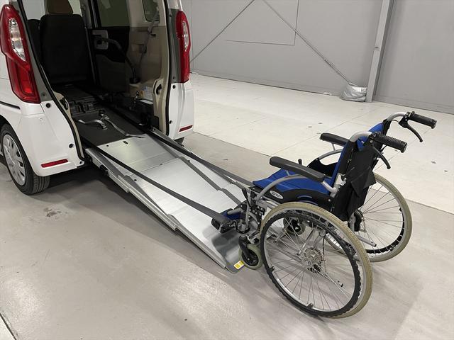Ｎ－ＢＯＸ 　福祉車両・手動スロープ・１台積・４人乗・走行４６千Ｋ・ホンダセンシング・ワンオーナー・左電動スライドドア・ドラレコ前後・ＥＴＣ・電動ウィンチ・ディスプレイオーディオ・プッシュスタート・スマートキー（9枚目）