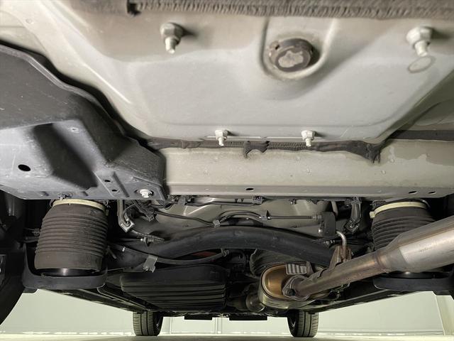 ヴォクシー ZS 福祉車両・手動スロープ・1台積・8人乗・トヨタセーフティセンス・左右電動スライドドア・プッシュスタート・スマートキー・ナビ・TV・Bカメラ・ニールダウン・電動ウィンチサード・電動車イス固定装置(41枚目)