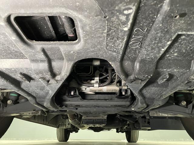 ハイエースバン 福祉車両・電動リフター・1台積・10人乗・走行19千K・Cタイプ・トヨタセーフティセンス・PVガラス・左オートステップ・アシストグリップ・ラジオ・電動車イス固定装置1台・車イス収納スペース・キーレス(40枚目)