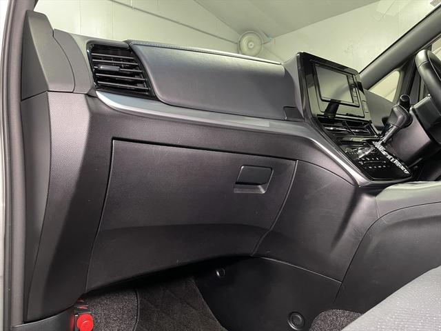 エスティマ アエラス 福祉車両・後席脱着式電動リフトUPシート・7人乗・走行18千K・ハイブリッド・4WD・電動車イス仕様・運転席パワーシート・左右電動スライドドア・プッシュスタート・スマートキー・TV・ナビ(35枚目)