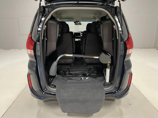 フリード  1.5G 福祉車両・助手席リフトUPシート・6人乗・走行11千K・ホンダセンシング・電動車イス収納装置・ナビ・TV・Bモニター・左右電動スライドドア・プッシュスタート・スマートキー・リモコン・禁煙車(19枚目)